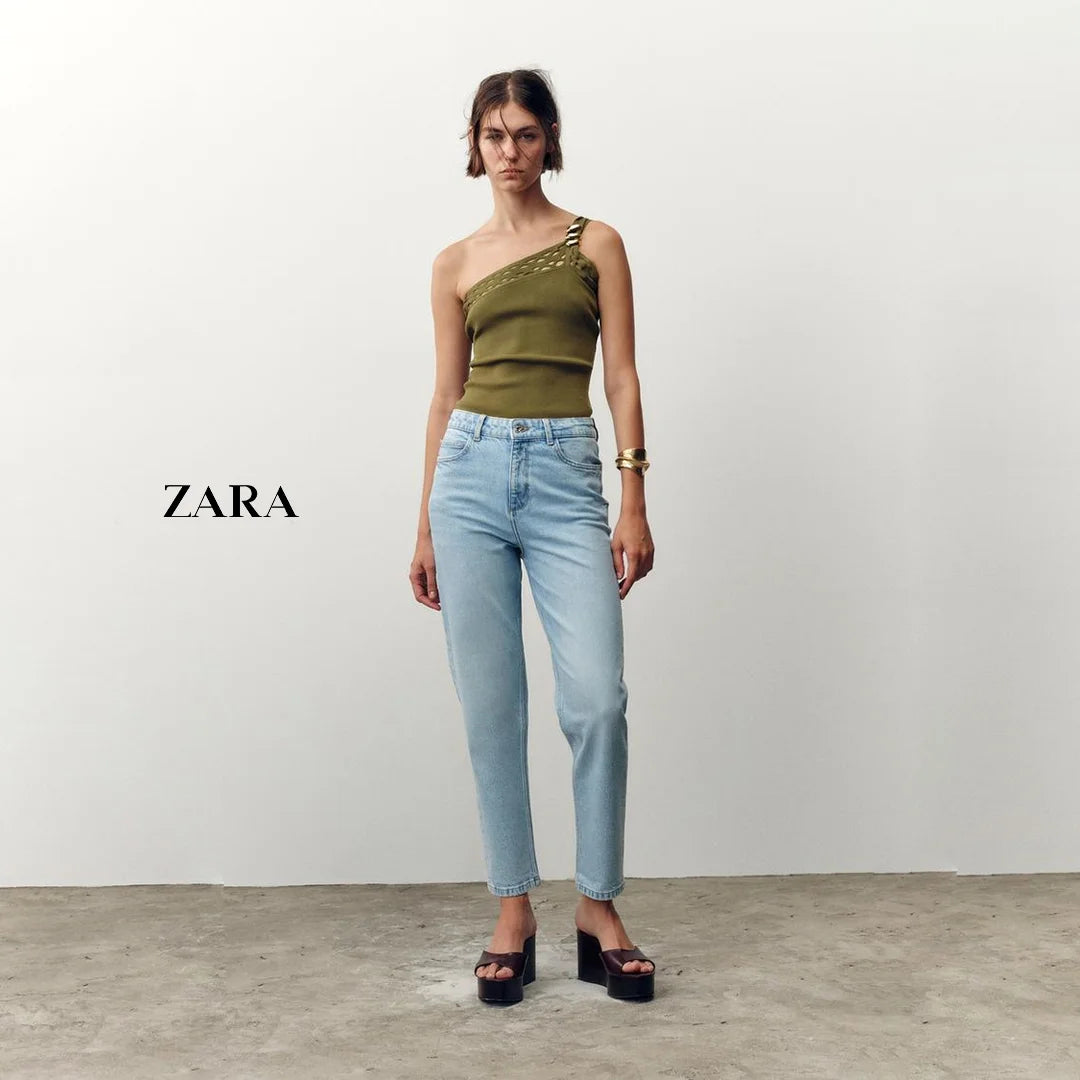 بنطال جينز نسائي Mom Fit بخصر عالي من ZARA