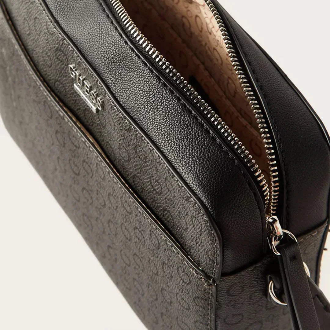 حقيبة كروس بودي نسائية من GUESS