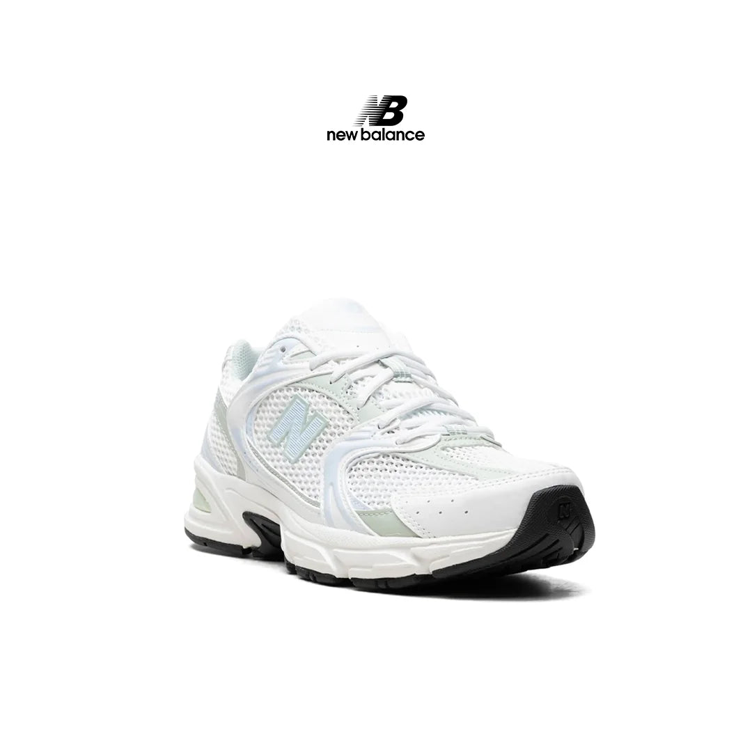 New Balance 530 - باللون الأبيض والأزرق