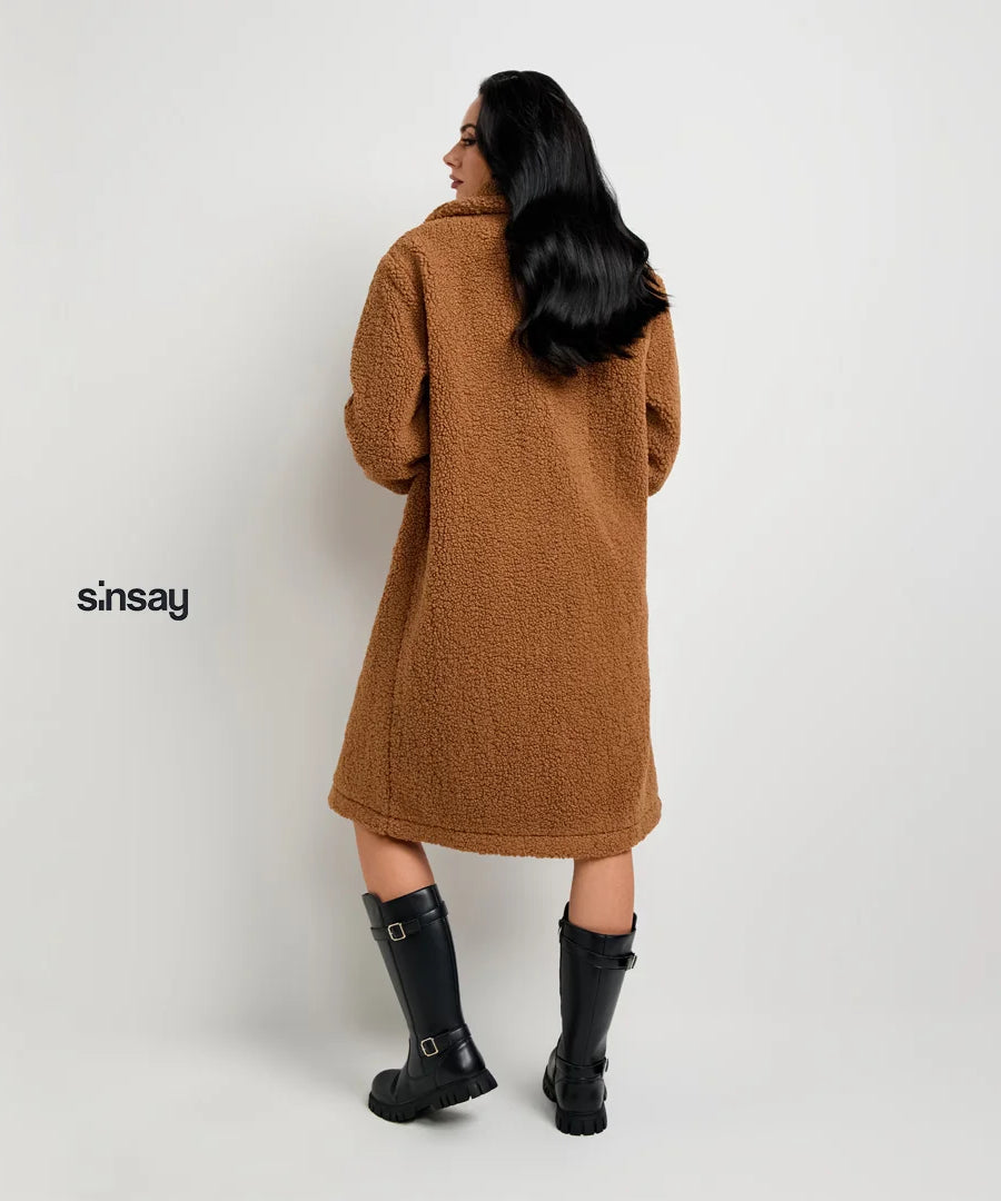 معطف نسائي من قماش تيدي الناعم من Sinsay