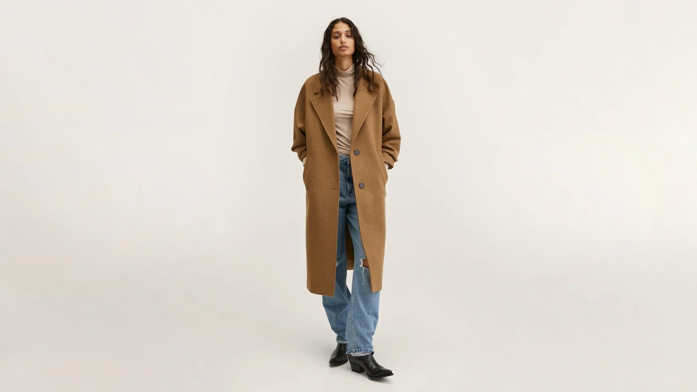 كيف تختاري معطف Mango الطويل حسب قوامك؟ | Modisly Outlet