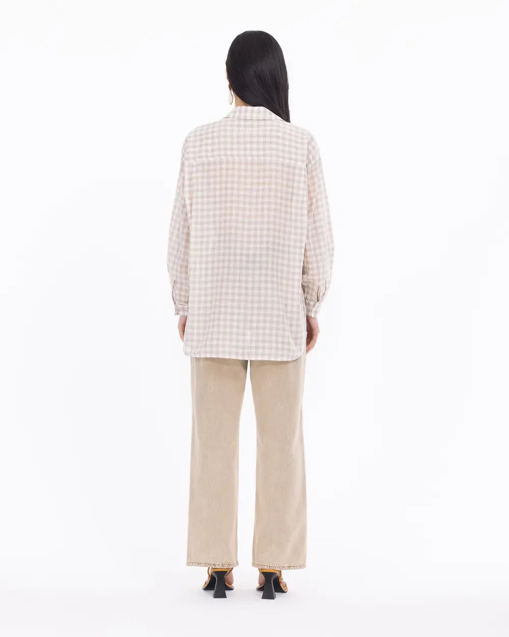 قميص كم قصير بتصميم مريح ونقشة مربعات