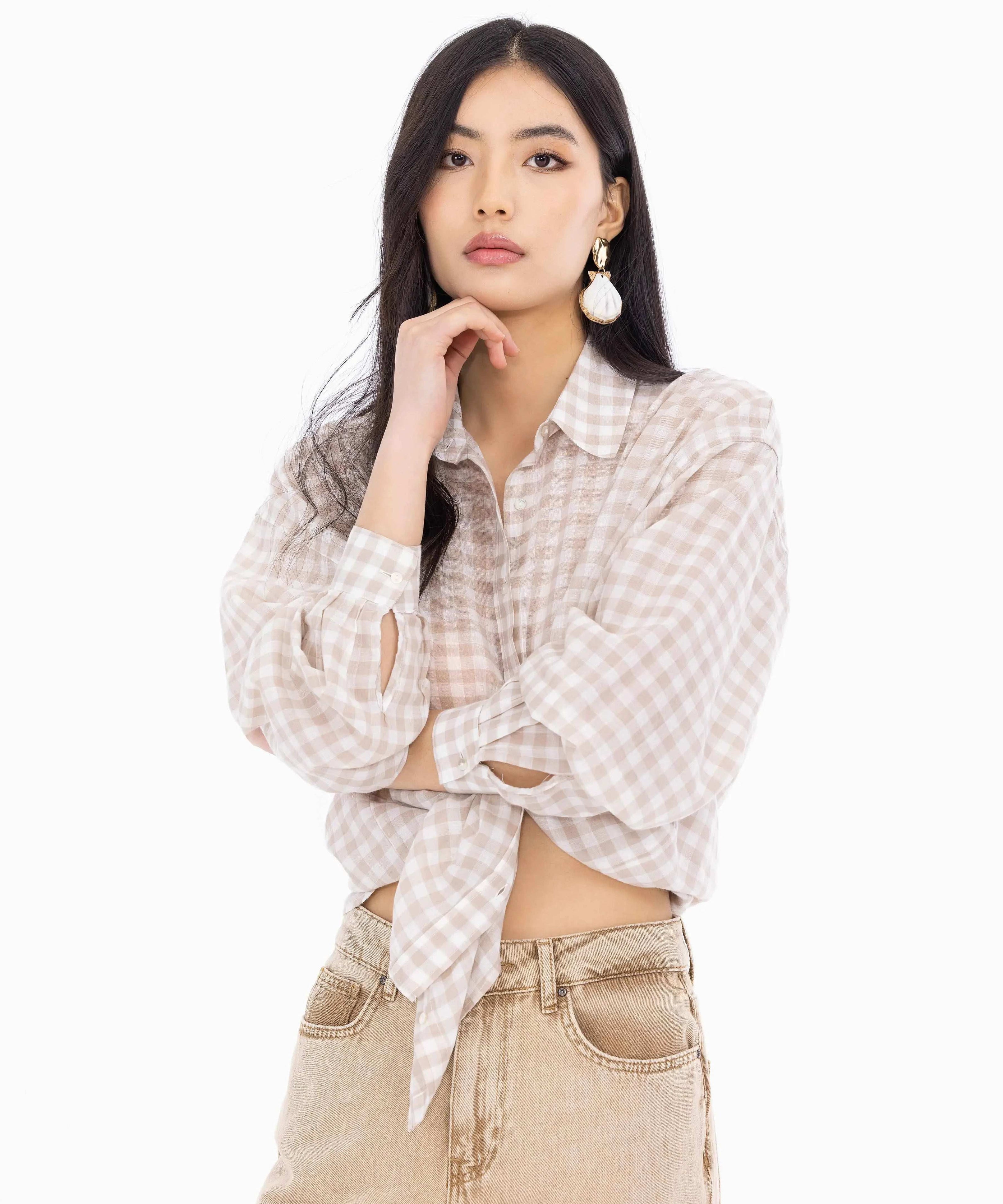 Relaxed Fit Chickened Low-Sleeve Shirt | قميص بكم قصير بتصميم مريح ونقشة مربعات
