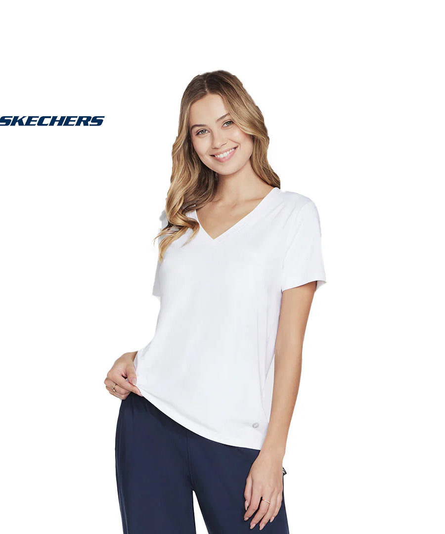 تيشيرت سكيتشرز نسائي Godri Serene Performance بياقة V – قميص رياضي خفيف للجري والتدريب