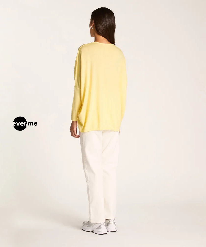 كنزة كاشمير برقبة V من ever.me – تصميم محبوك بدون خياطة