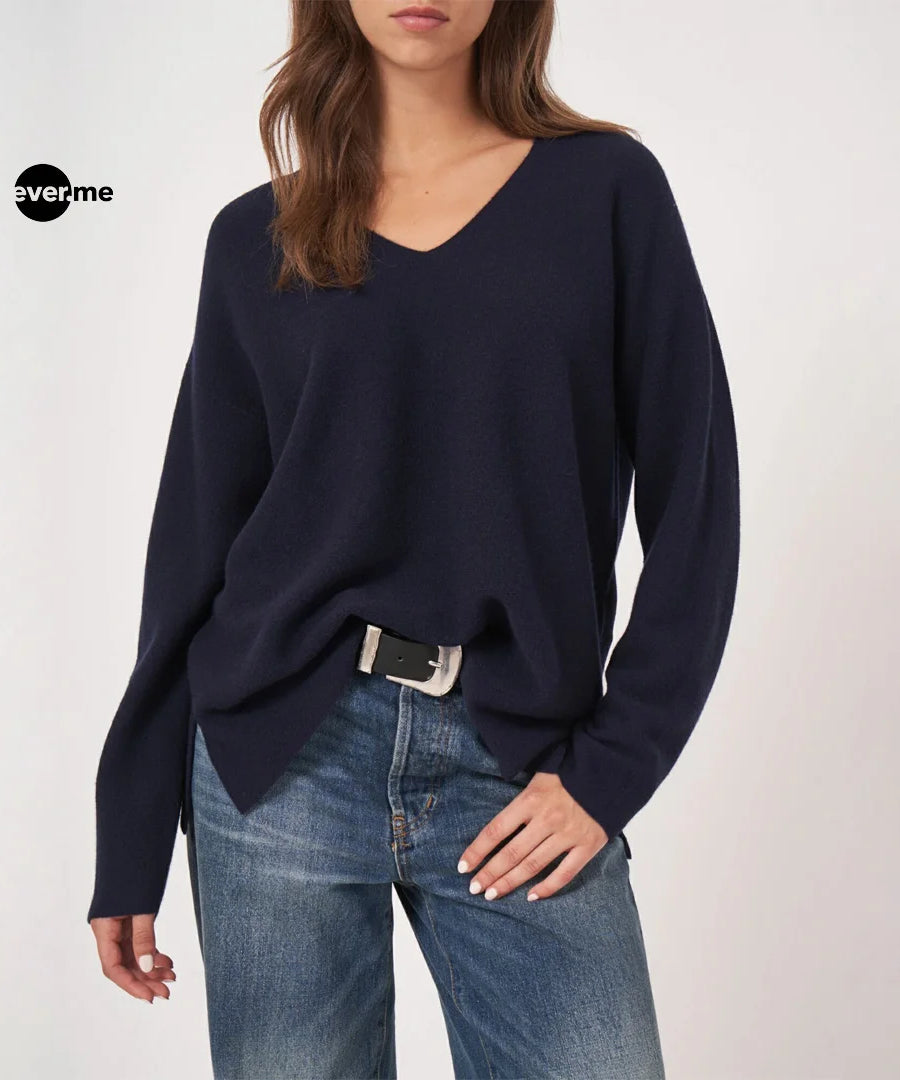 كنزة كاشمير برقبة V من ever.me – تصميم محبوك بدون خياطة