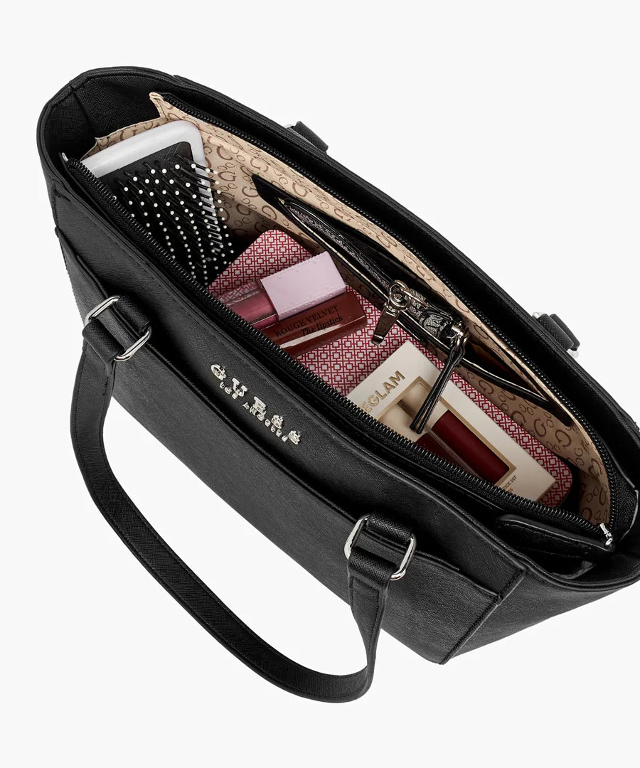 حقيبة نسائية من Guess بتصميم Lockwood