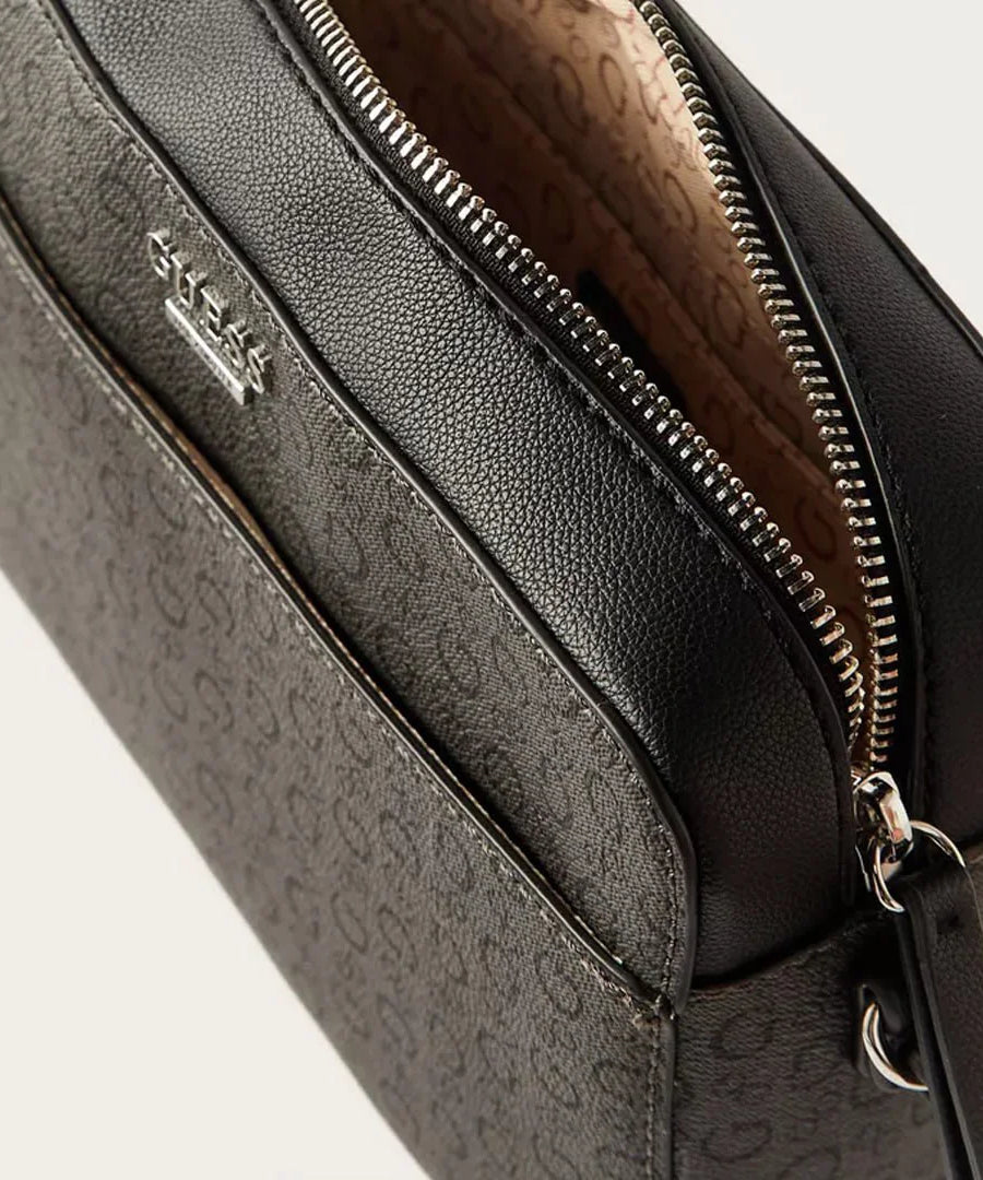 حقيبة كروس بودي نسائية من GUESS