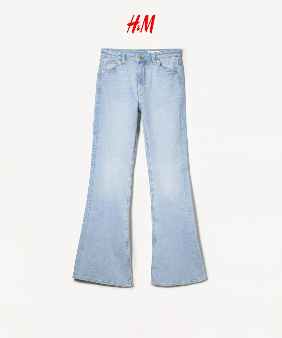 بنطال جينز واسع Flared من H&M – مجموعة DIVIDED