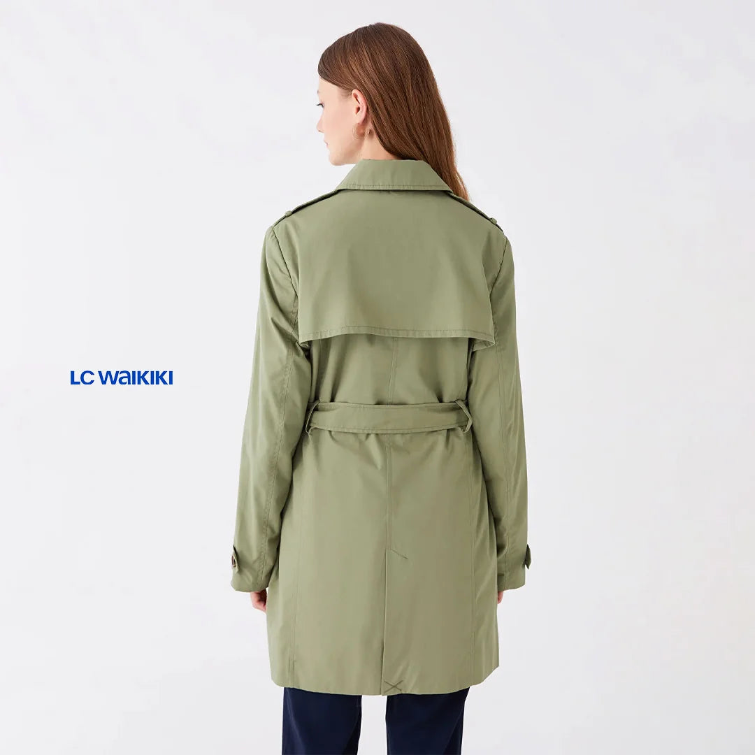 معطف ترنش نسائي بياقة مرتفعة من LC Waikiki