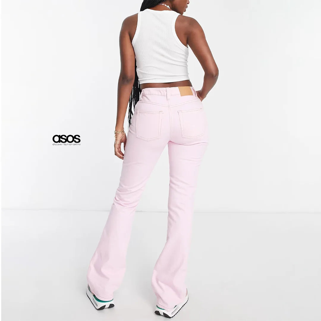 بنطال جينز نسائي بقصّة Hourglass Flare من ASOS DESIGN باللون الوردي كوزمو