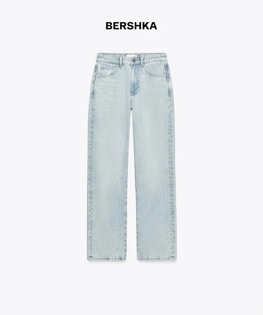 بنطال جينز Bershka بقصّة ريغولار فيت وخصر عالٍ وطول طويل