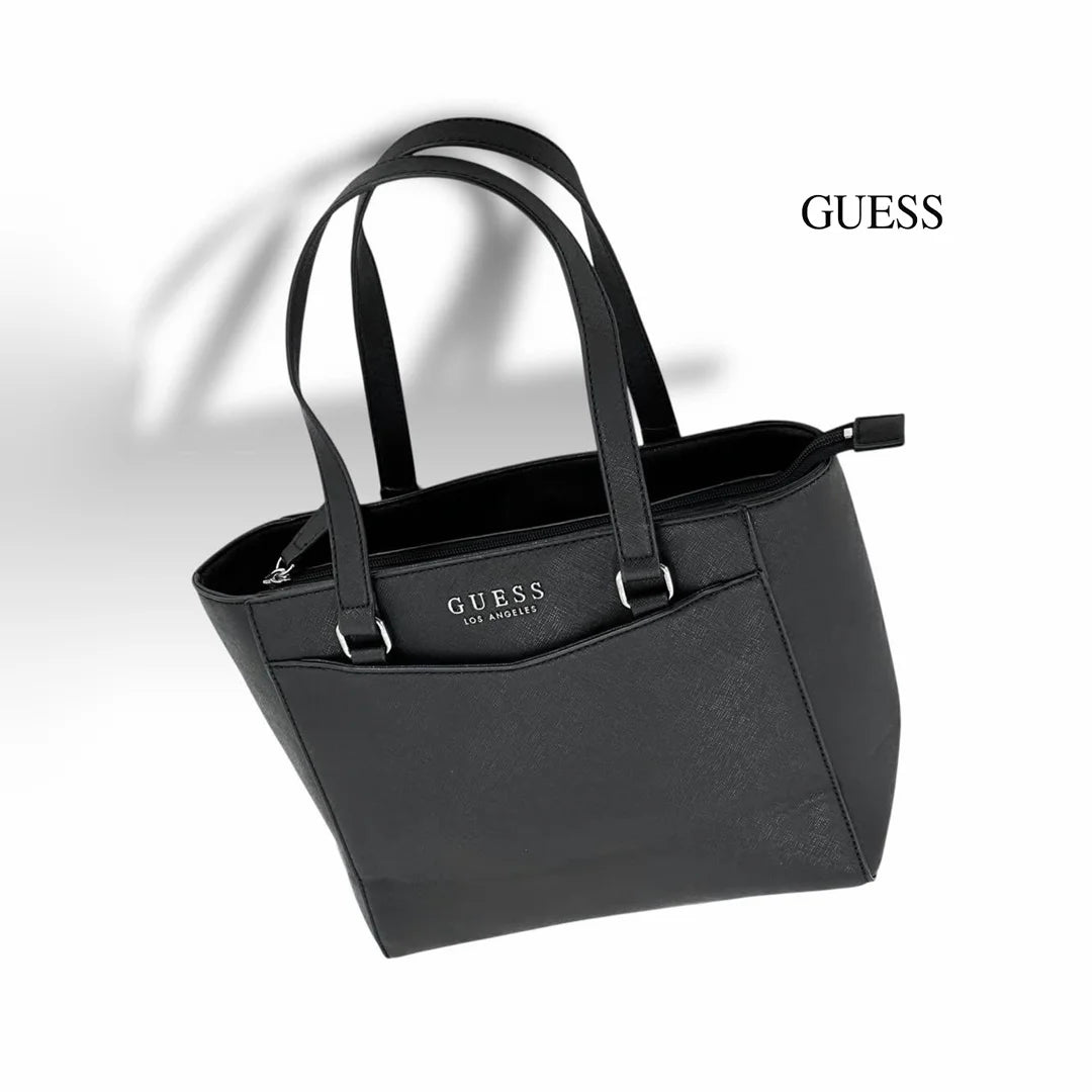 حقيبة نسائية من Guess بتصميم Lockwood