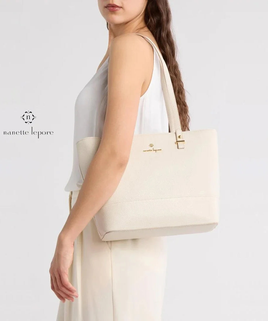 شنطة نسائية من Nanette Lepore – تصميم أنيق عملي