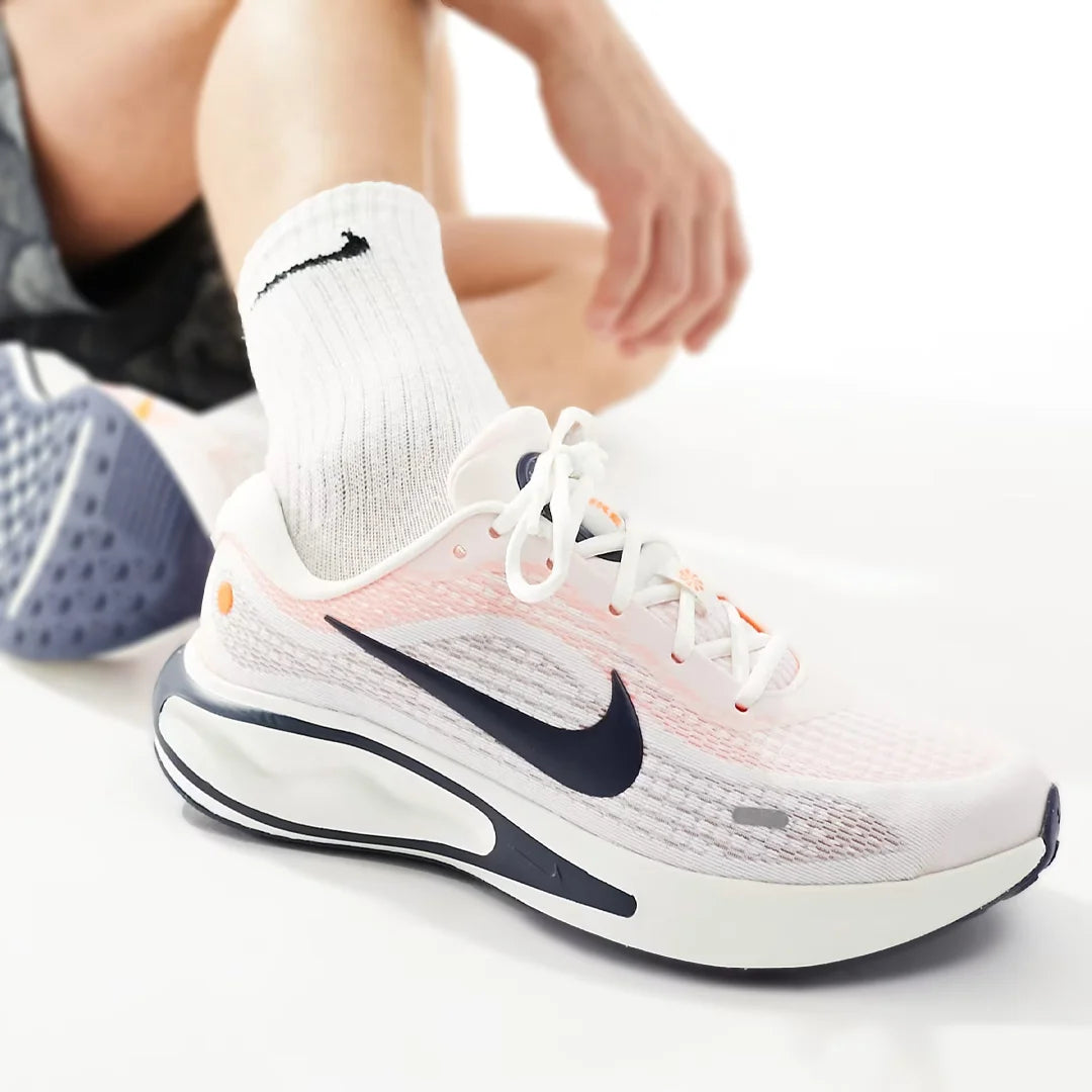 حذاء رياضي نسائي Nike Running Journey |تصميم مريح وأنيق