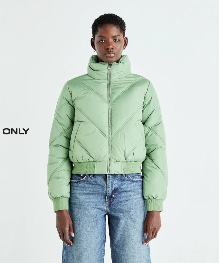 جاكيت نسائي شتوي مبطن باللون الأخضر من ONLY – موديل ONLTAMARA