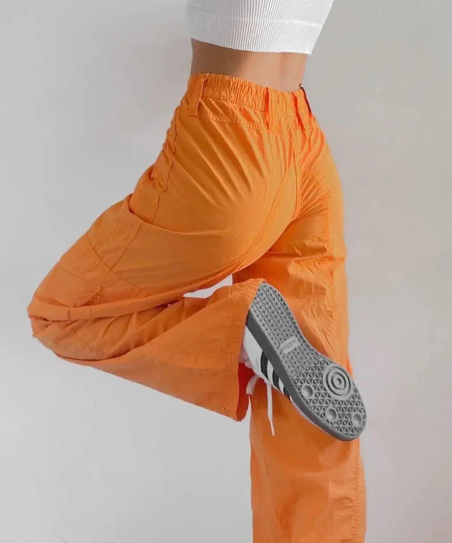 بنطلون نسائي برتقالي من BDG – Urban Outfitters