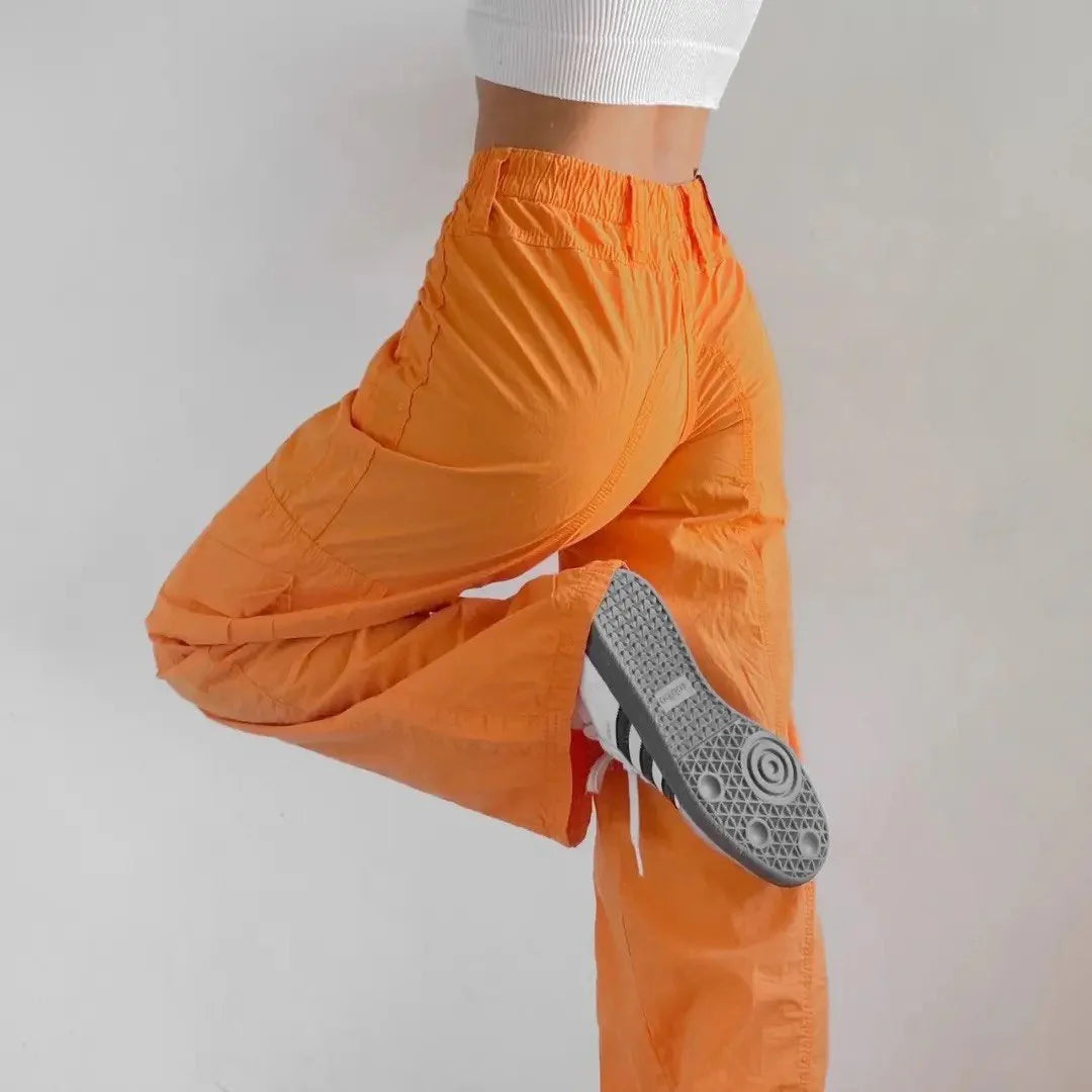 بنطلون نسائي برتقالي من BDG – Urban Outfitters