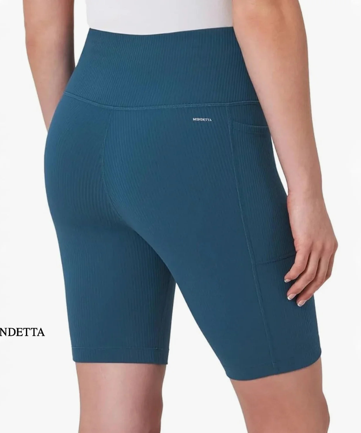 Back of the ribbed midweight bike shorts