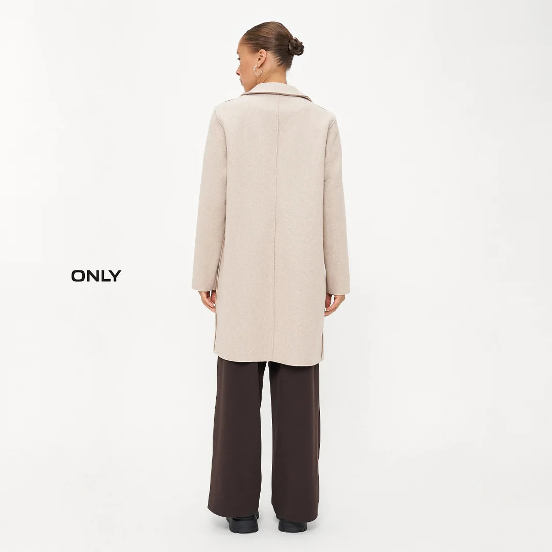 معطف نسائي كلاسيكي من ONLY – بلون بيج فاتح ميلانج