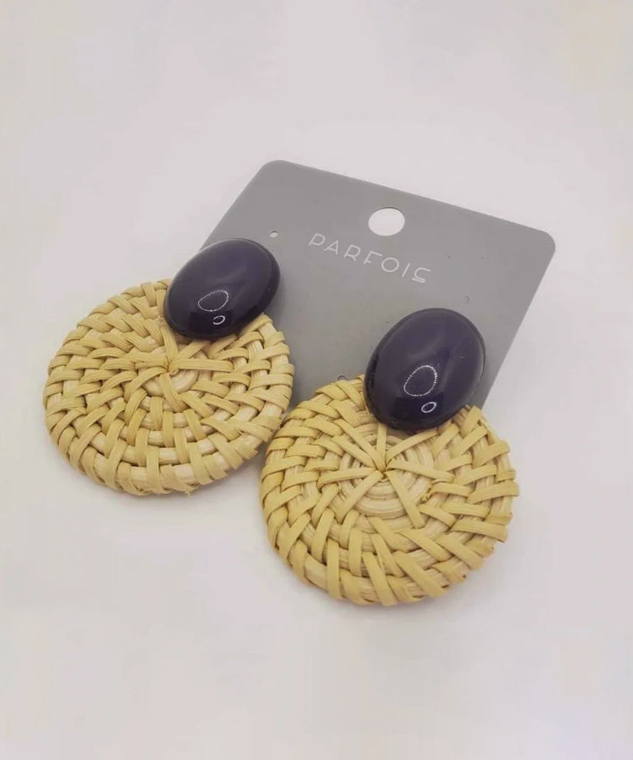 أقراط نسائية دائرية بتصميم خوص من PARFOIS