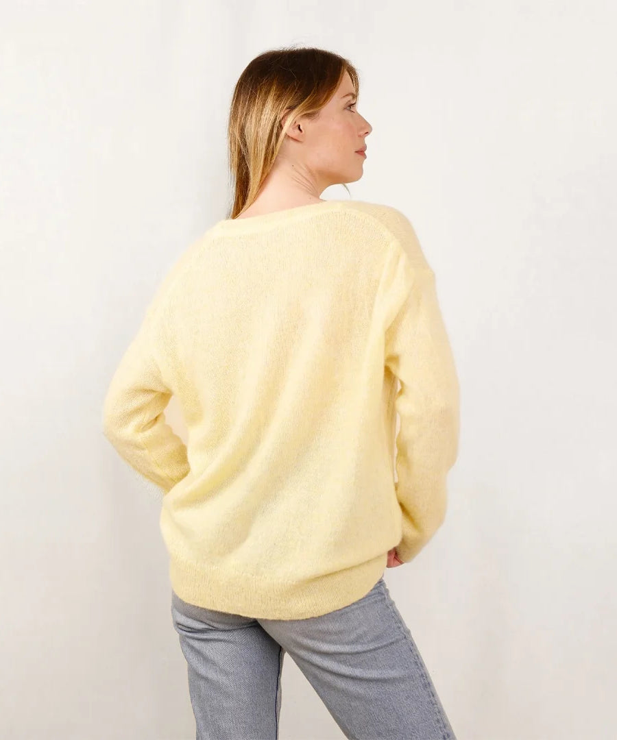 بلوفر نسائي صوف بياقة دائرية من Up2Fashion